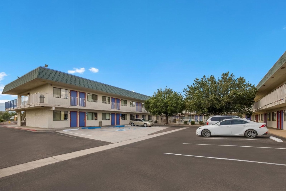 Knights Inn Sierra Vista / East Fry